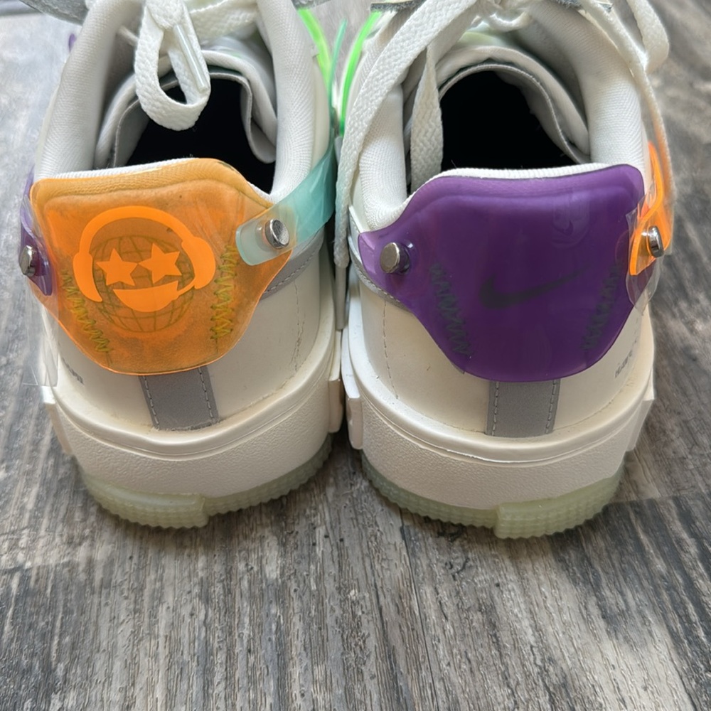 Nike shoes - Picture 5 of 6